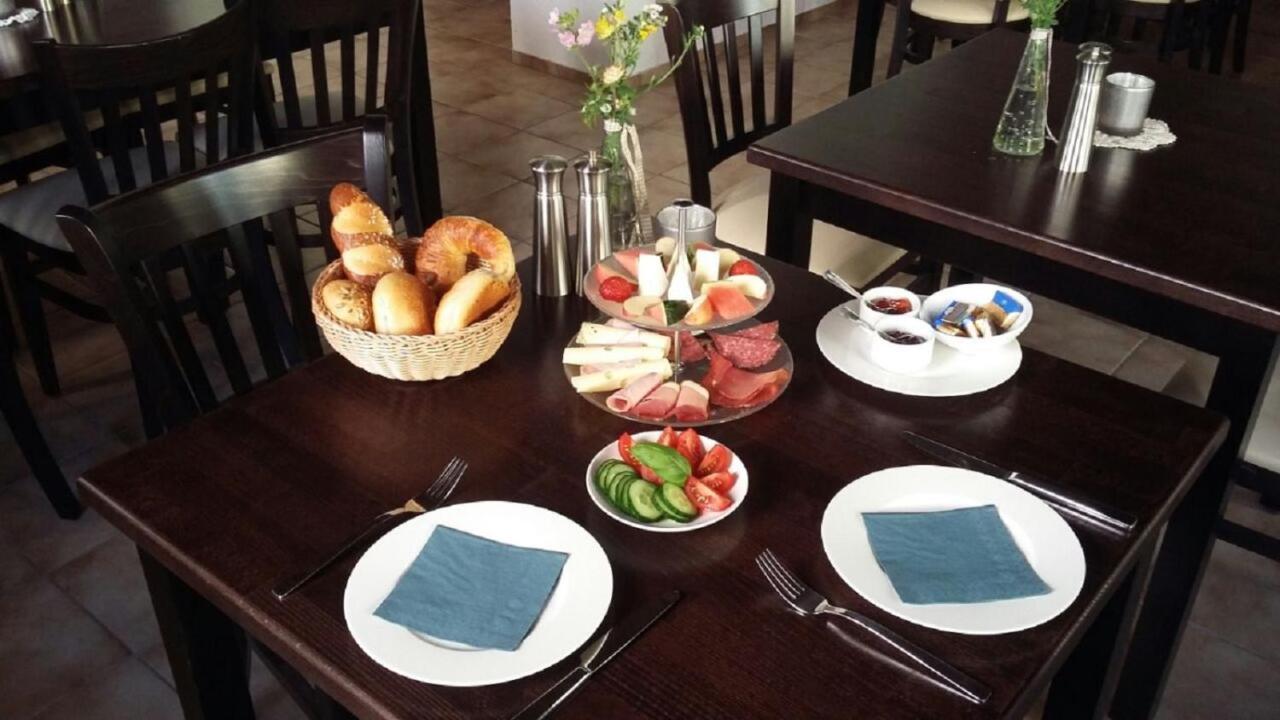 Zum Baren - Einfach Anders Hotel Mainbernheim Buitenkant foto